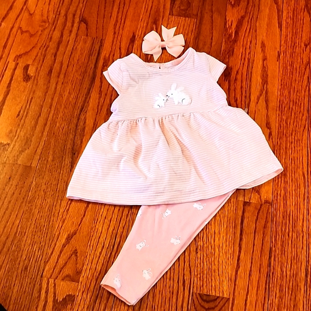 LCarter's 9 month bunny outfit with clip bow. Never worn